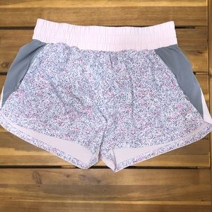 Gap Fit Pink Gray 3 inch Medium Running Shorts